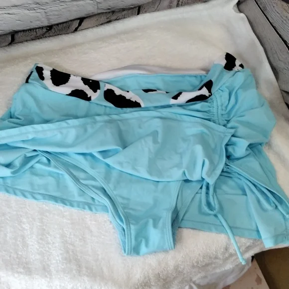 Two-piece swim skirt - Picture 3 of 7